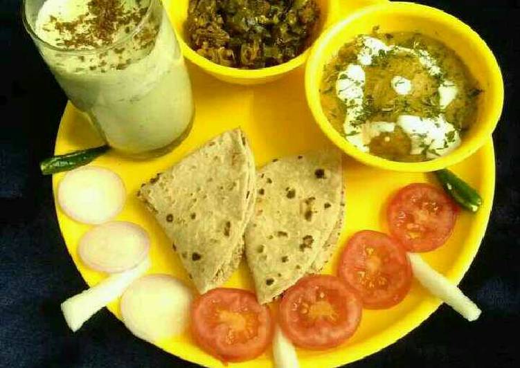 1569996747aloo-akbarimasala-bhindi-with-coriander-buttermilk-full-platter-recipe-main-photo.jpg